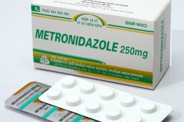 Metronidazol là thuốc kháng sinh điều trị bệnh viêm âm đạo do Trùng roi Trichomonas