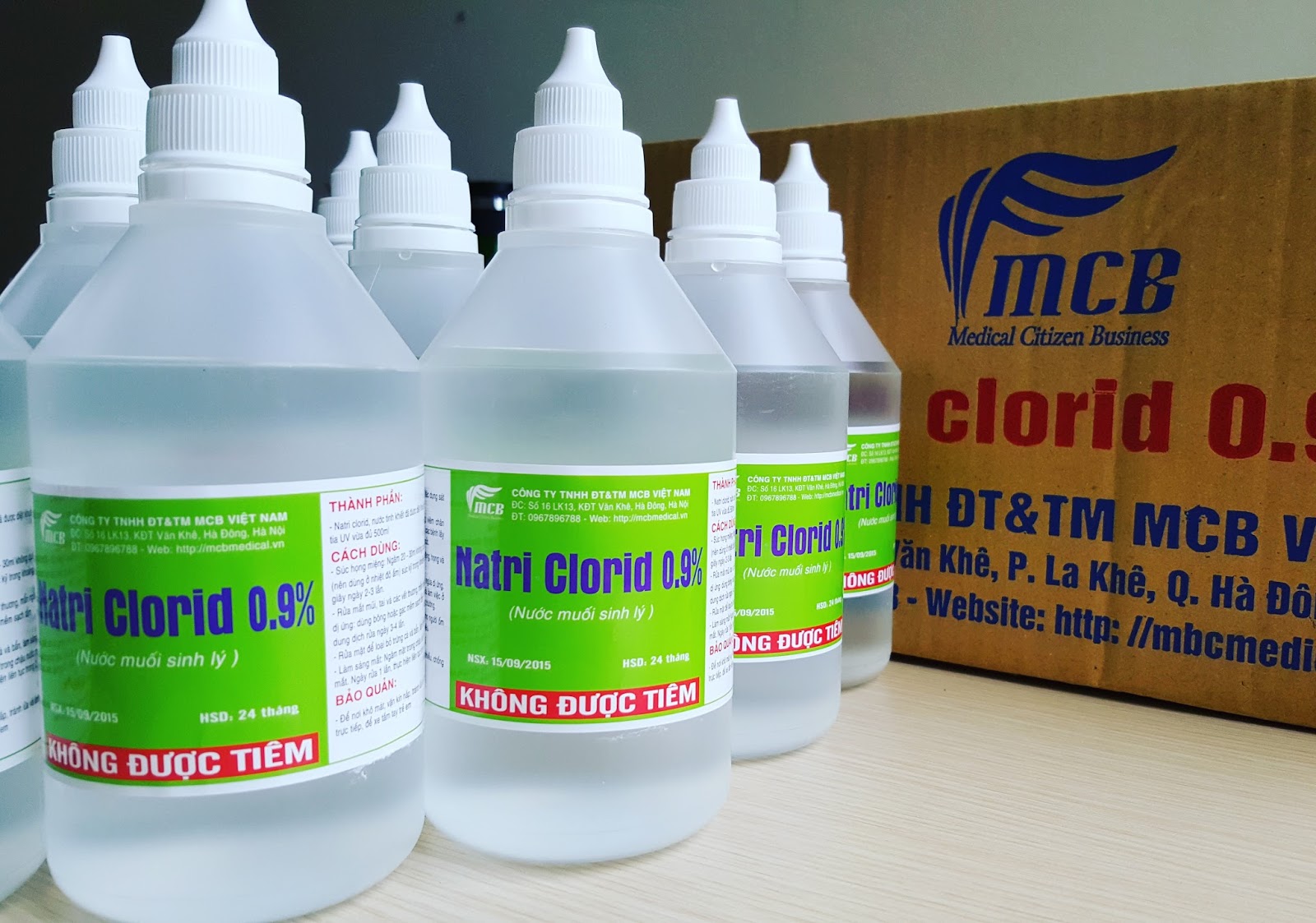 vệ sinh vùng kín bằng nước muối sinh lý