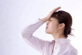 Hiện tượng ra huyết trắng nhiều có phải có thai không?