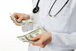 Chữa viêm cổ tử cung có đắt không?