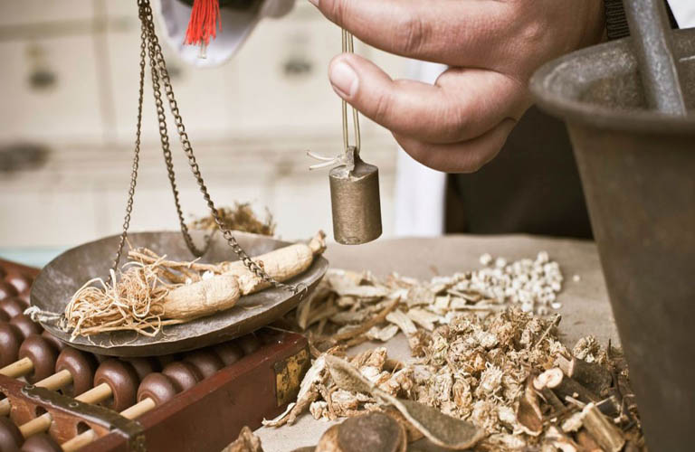 Bài thuốc của bác sĩ Hà điều trị toàn diện từ căn nguyên gốc rễ Bài thuốc của bác sĩ Hà điều trị toàn diện từ căn nguyên gốc rễ