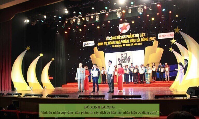 Nhà thuốc Đỗ Minh Đường nhận giải thưởng Cúp vàng "Sản phẩm tin cậy, dịch vụ hoàn hảo, nhãn hiệu ưa dùng 2017"
