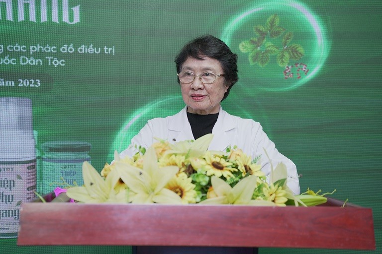 Thầy thuốc ưu tú, BS Nguyễn Thị Nhuần đưa ra góc nhìn đánh giá về dung dịch vệ sinh phụ nữ Diệp Phụ Khang